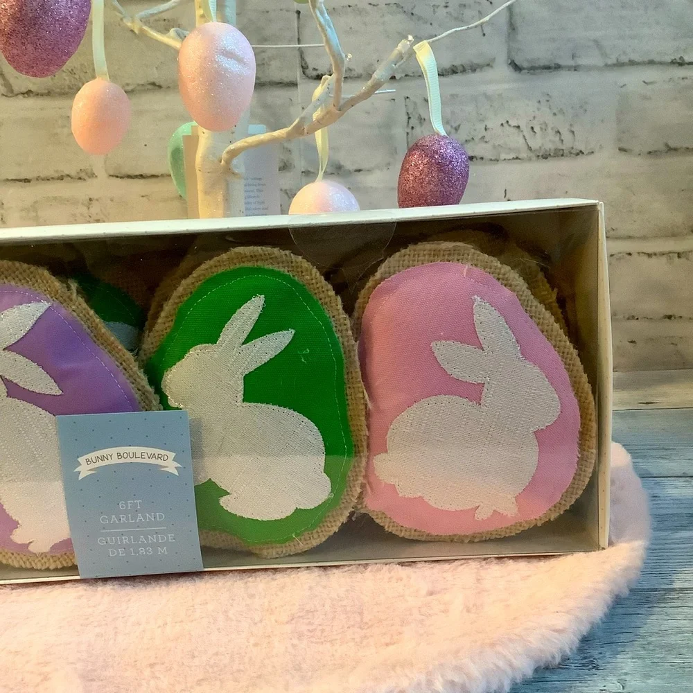 Bunny Boulevard Plush Easter Bunny/Egg Garland